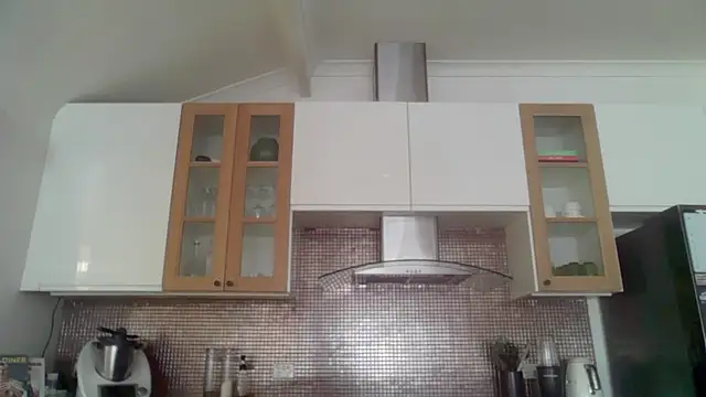 MrIsolated101 online show from February 11, 1:21 am