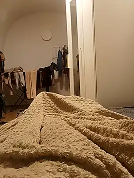 maleesa online show from November 9, 1:04 am