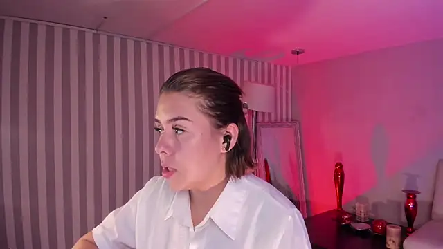 ArianaBaker online show from January 13, 1:39 pm