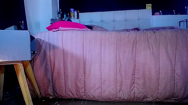 Snapshot of bellatrixx_69 chatting on October 9, 11:30 am bellatrixx 69 online show from October 9, 11:30 am