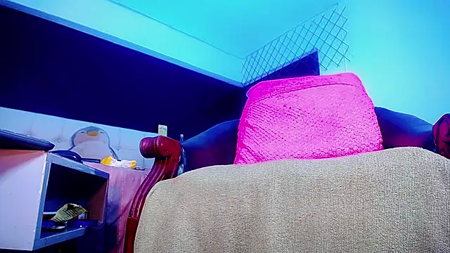 Snapshot of bellatrixx_69 chatting on December 19, 11:28 am bellatrixx 69 online show from December 19, 11:28 am