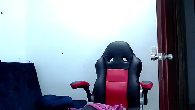 kaira sweet  online show from February 13, 7:03 am