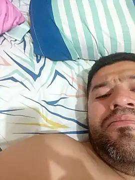 Snapshot of xmissinchesxx chatting on March 9, 3:32 am xmissinchesxx online show from March 9, 3:32 am