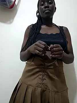 Snapshot of Swirly_blac chatting on April 10, 9:08 pm Swirly blac online show from April 10, 9:08 pm