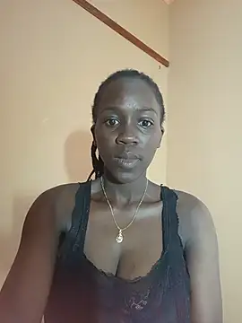 Snapshot of Swirly_blac chatting on July 30, 4:22 am Swirly blac online show from July 30, 4:22 am