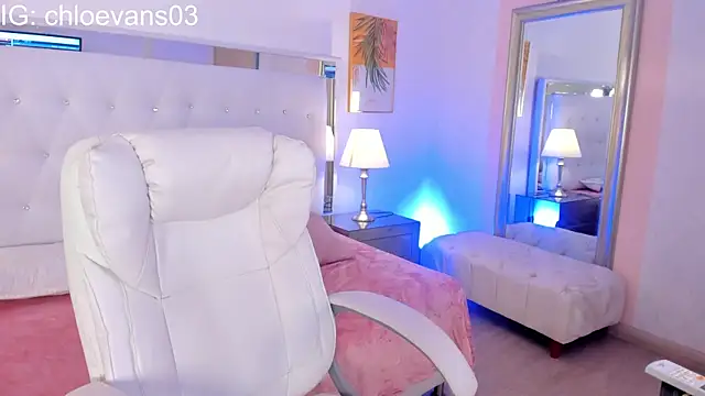 Chloe evans   online show from November 26, 12:06 pm