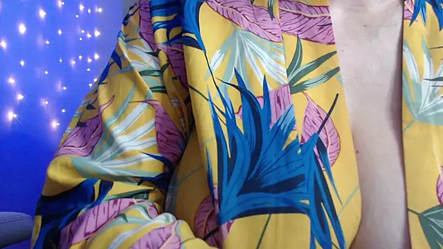 missdaniels online show from January 23, 2:23 am