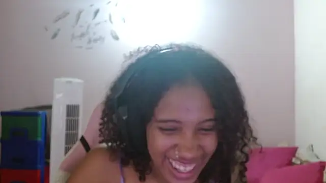 TiffanyRoouse online show from January 17, 4:39 am