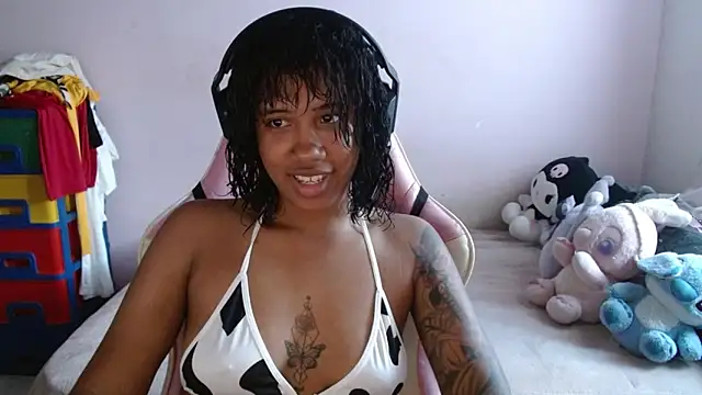 TiffanyRoouse online show from October 5, 9:56 pm