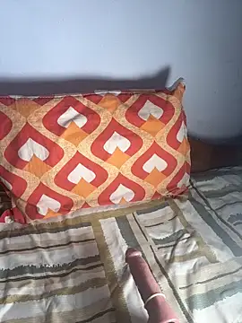 Snapshot of Bongcrush_3 chatting on February 28, 4:02 am Bongcrush 3 online show from February 28, 4:02 am