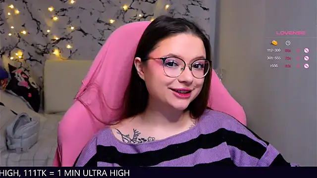 me  hanna online show from February 27, 10:20 pm