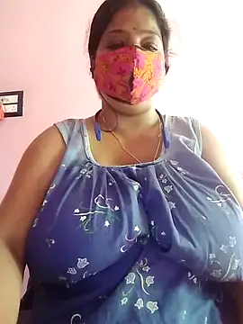 Snapshot of Kayra_34 chatting on October 18, 6:48 am Kayra 34 online show from October 18, 6:48 am