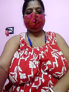 Snapshot of Kayra_34 chatting on November 10, 10:47 am Kayra 34 online show from November 10, 10:47 am