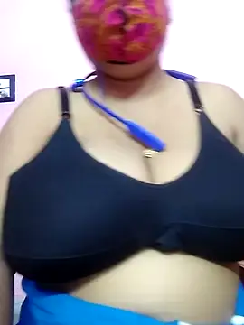 Snapshot of Kayra_34 chatting on November 14, 10:03 am Kayra 34 online show from November 14, 10:03 am