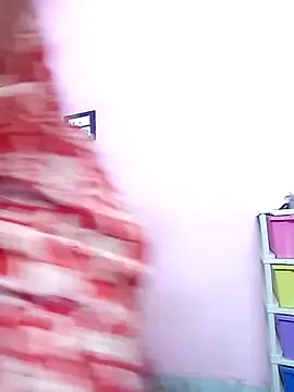 Snapshot of Kayra_34 chatting on November 16, 10:21 am Kayra 34 online show from November 16, 10:21 am