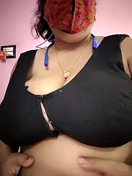 Snapshot of Kayra_34 chatting on April 22, 4:15 am Kayra 34 online show from April 22, 4:15 am