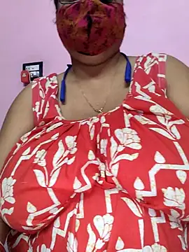 Snapshot of Kayra_34 chatting on April 24, 5:37 pm Kayra 34 online show from April 24, 5:37 pm