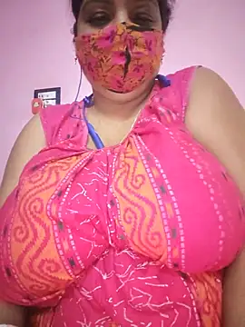 Snapshot of Kayra_34 chatting on May 11, 4:07 am Kayra 34 online show from May 11, 4:07 am
