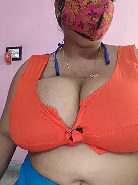 Snapshot of Kayra_34 chatting on May 13, 4:21 am Kayra 34 online show from May 13, 4:21 am