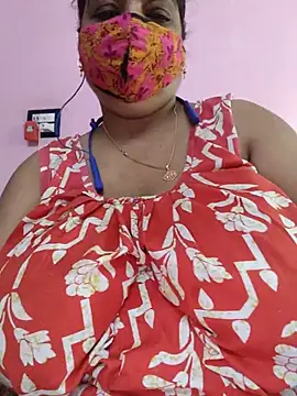 Snapshot of Kayra_34 chatting on June 2, 3:52 am Kayra 34 online show from June 2, 3:52 am
