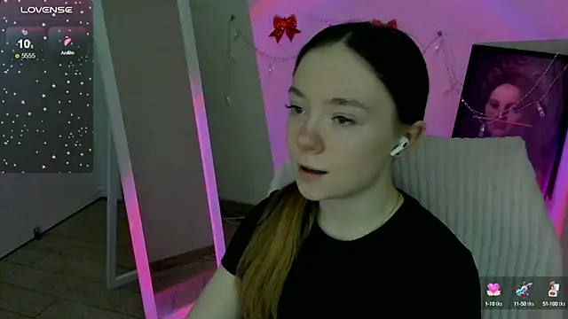 Florence meow online show from February 6, 1:32 pm