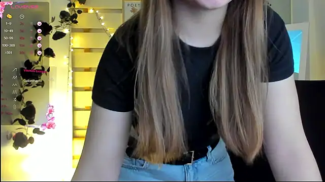 Snapshot of Florence_meow chatting on March 6, 1:40 pm Florence meow online show from March 6, 1:40 pm