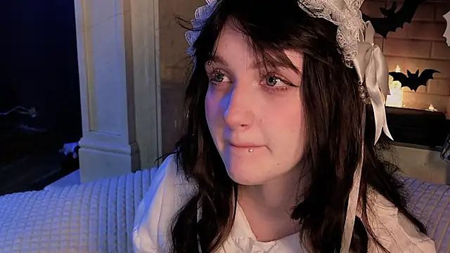 ELLIEJAY online show from October 28, 5:11 am