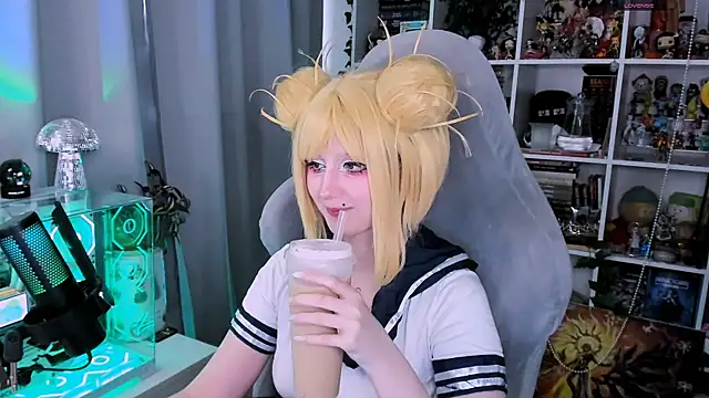 ohclementine online show from May 10, 1:05 pm