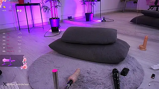 VanessaSimon online show from December 29, 9:17 am
