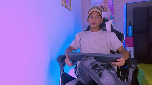 dilan alfonzo online show from November 7, 7:36 pm