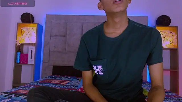 dilan alfonzo online show from December 14, 7:18 pm