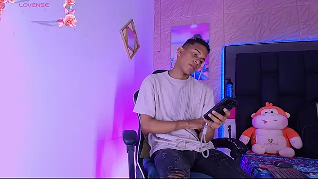 dilan alfonzo online show from June 8, 5:02 pm