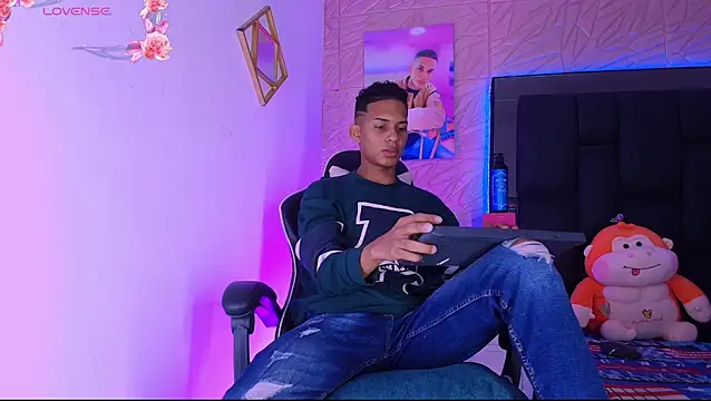 dilan alfonzo online show from June 13, 5:33 pm