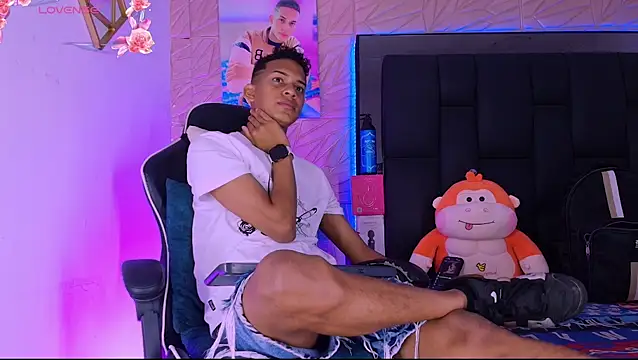 dilan alfonzo online show from June 14, 3:47 pm