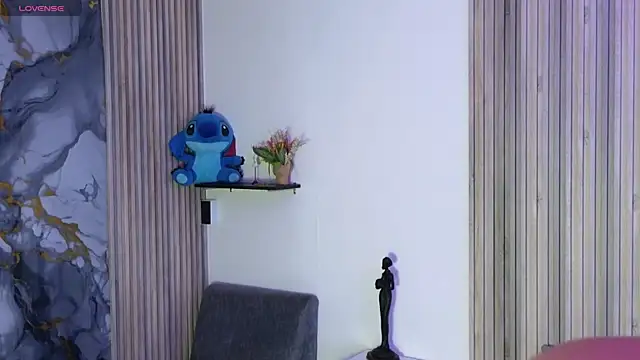 LissaWiild online show from November 21, 7:34 pm