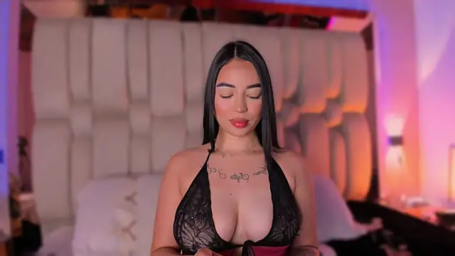 Snapshot of AnthonellaSweet chatting on October 23, 11:20 am AnthonellaSweet online show from October 23, 11:20 am