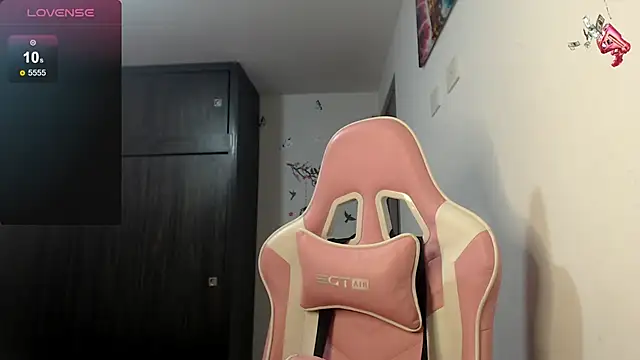 Mindy James1 online show from March 25, 9:26 am