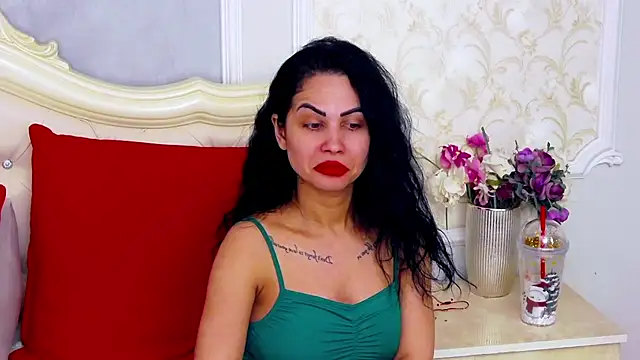 Snapshot of HeidiLust chatting on January 29, 6:33 am HeidiLust online show from January 29, 6:33 am