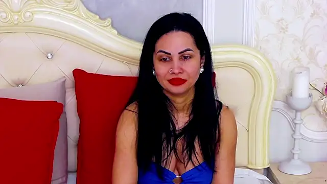 Snapshot of HeidiLust chatting on February 2, 8:24 am HeidiLust online show from February 2, 8:24 am