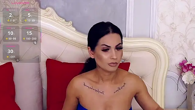 Snapshot of HeidiLust chatting on October 13, 1:49 am HeidiLust online show from October 13, 1:49 am