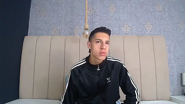 thiago19s online show from December 6, 7:45 pm