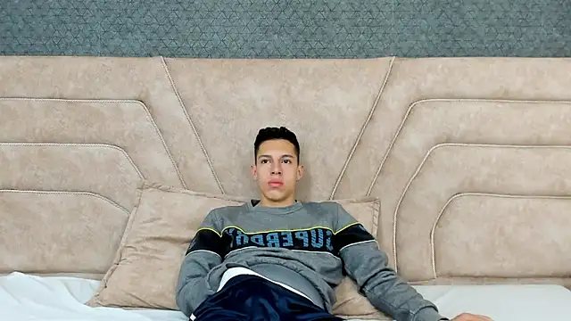 thiago19s online show from December 12, 7:26 pm