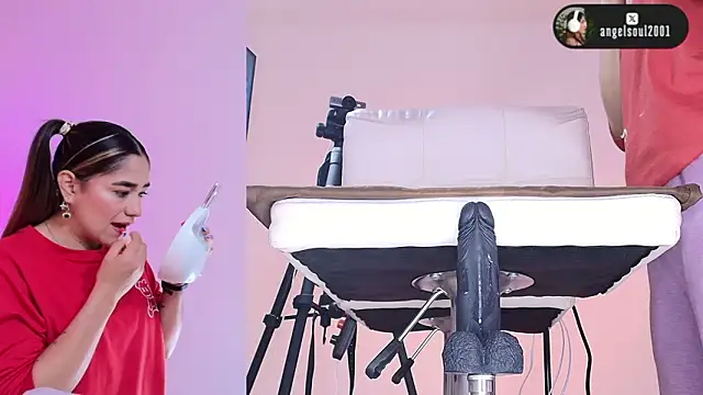 Angelst   online show from February 9, 8:29 am