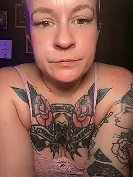 quinnmariexo online show from July 22, 5:05 pm