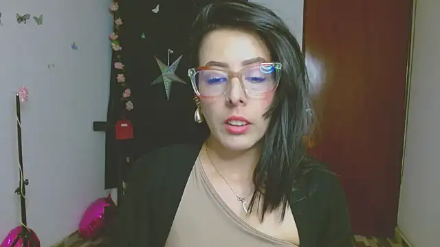 ella peck online show from February 1, 11:03 pm