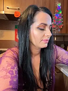 Hotmomcheckk  online show from December 16, 2:22 pm