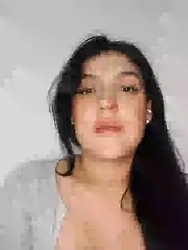 Snapshot of Sophie-hatter chatting on December 20, 2:41 am Sophie-hatter online show from December 20, 2:41 am