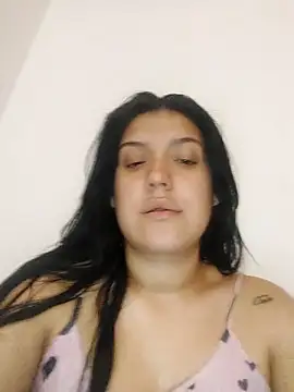 Snapshot of Sophie-hatter chatting on February 15, 3:28 pm Sophie-hatter online show from February 15, 3:28 pm