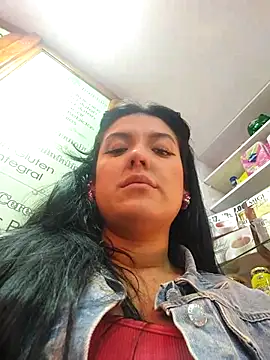 Snapshot of Sophie-hatter chatting on February 26, 7:27 pm Sophie-hatter online show from February 26, 7:27 pm