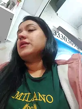 Snapshot of Sophie-hatter chatting on March 20, 2:42 pm Sophie-hatter online show from March 20, 2:42 pm